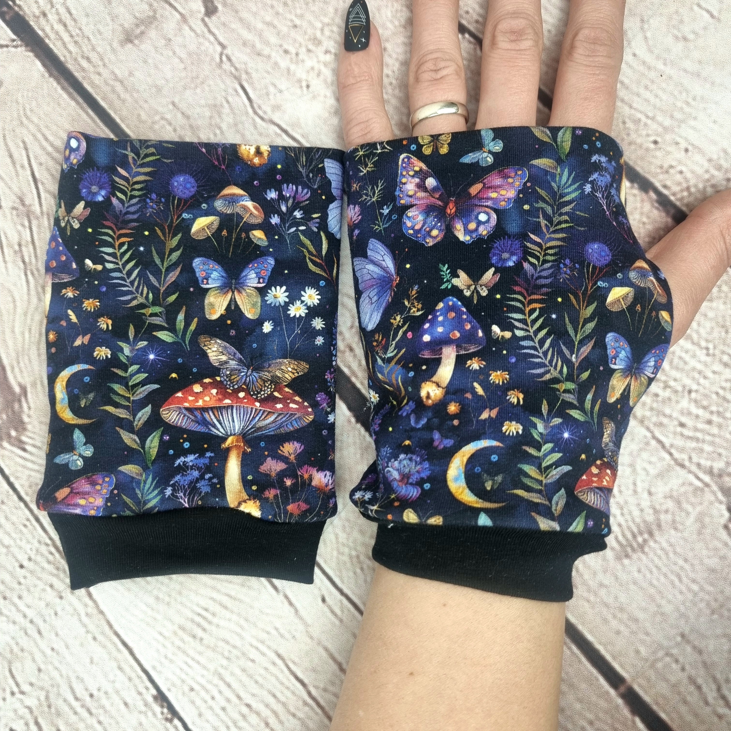 Magical Mushrooms fingerless gloves