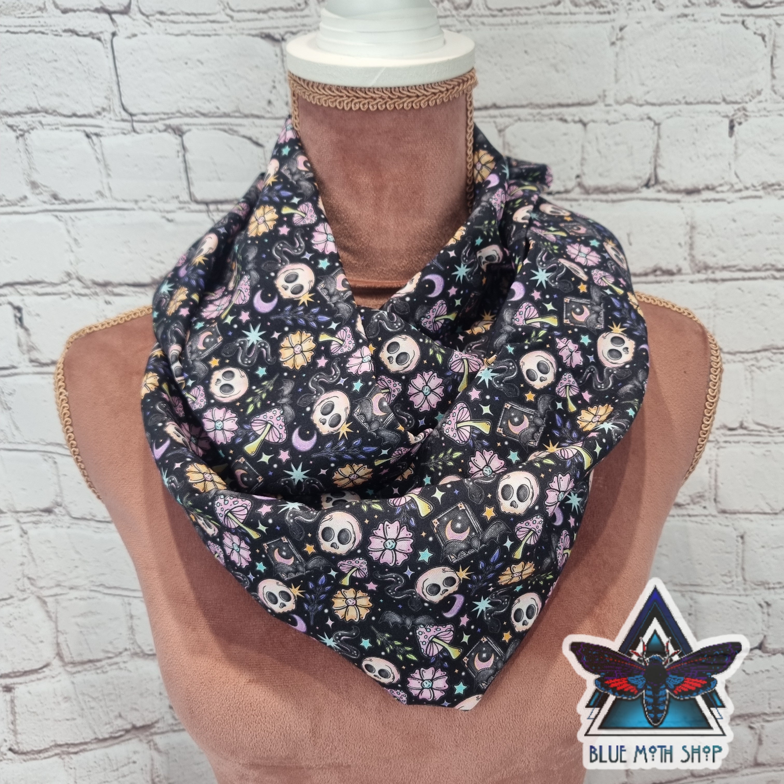 Summer Skulls infinity scarf
