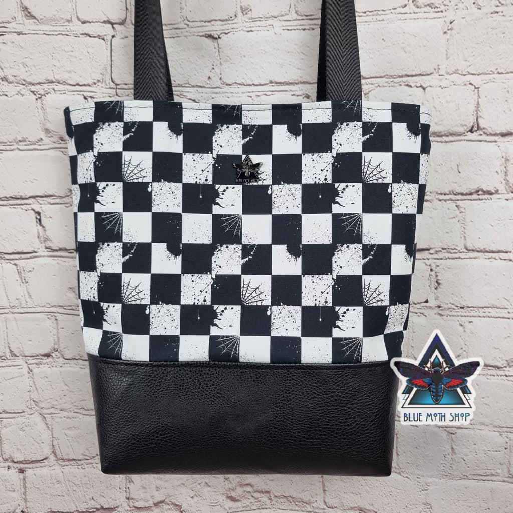 Grunge Checkerboard Tote Bag with Zip