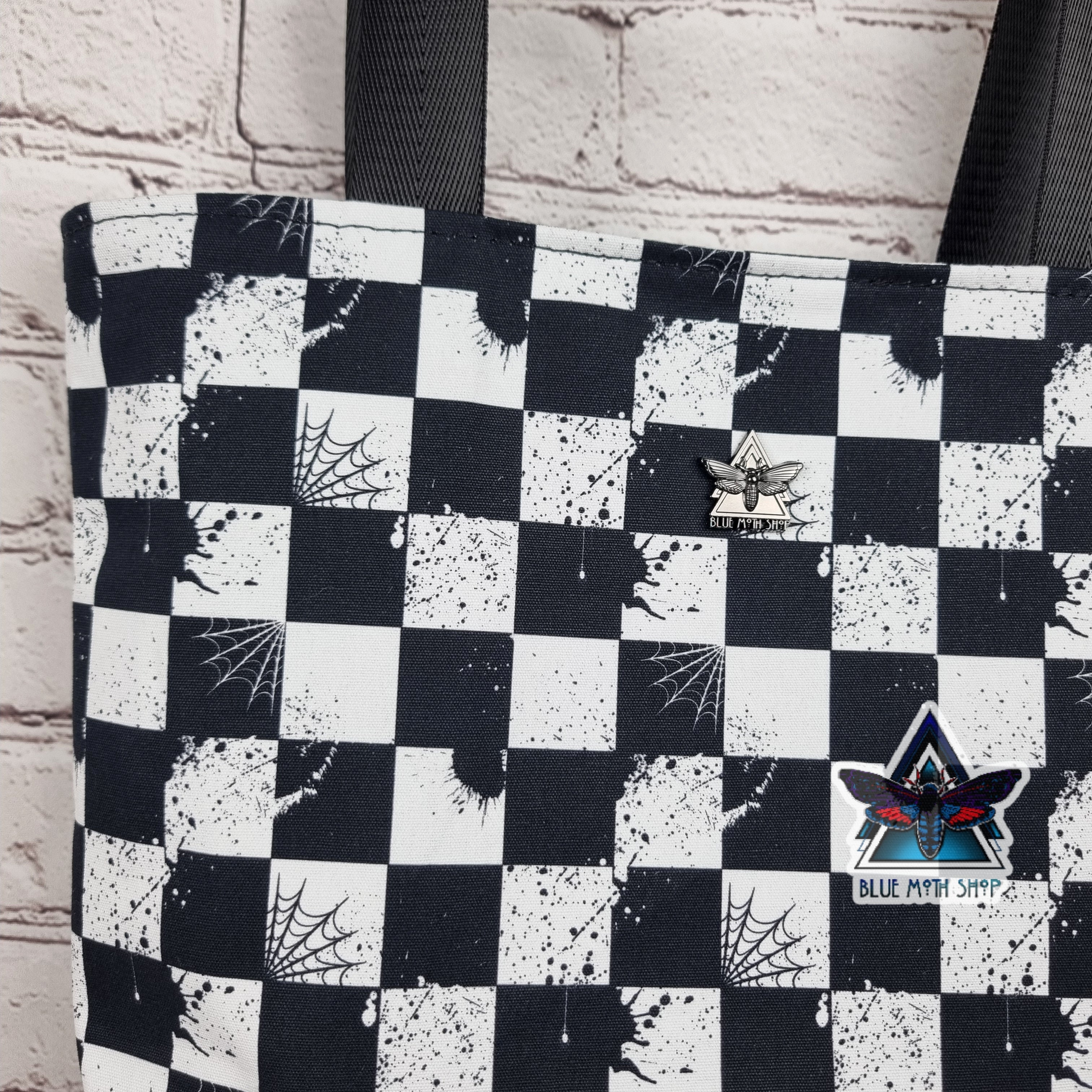 Grunge Checkerboard Tote Bag with Zip