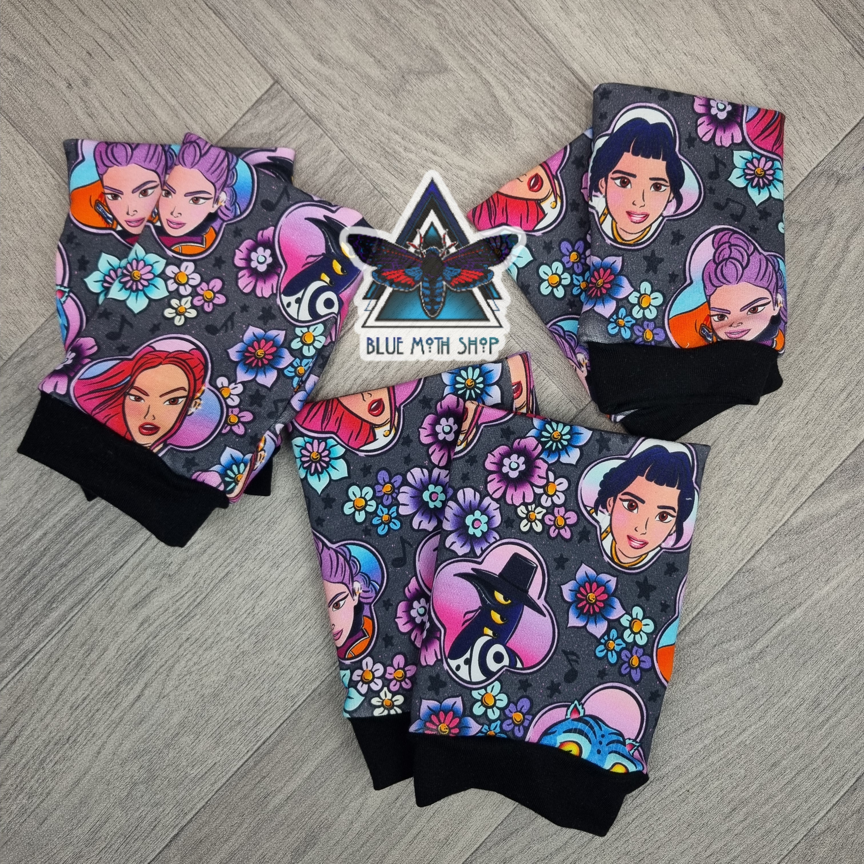 K pop Demon Hunters fingerless gloves
