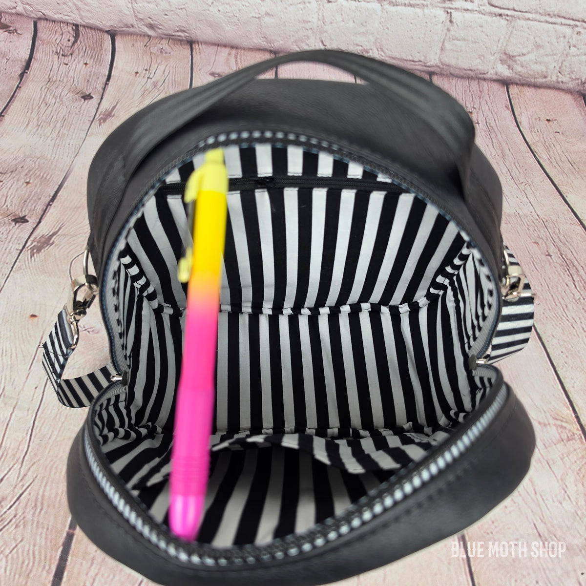 Boo Ghost crossbody bag