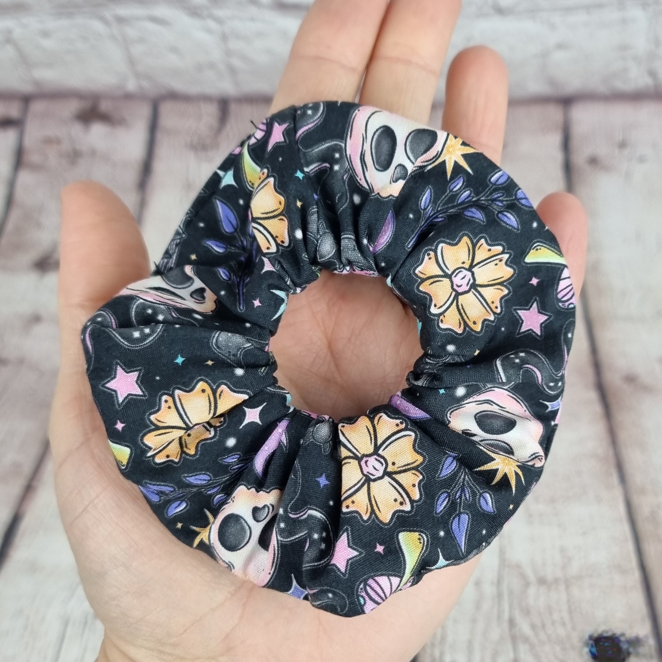 Summer Skulls 100% cotton scrunchie